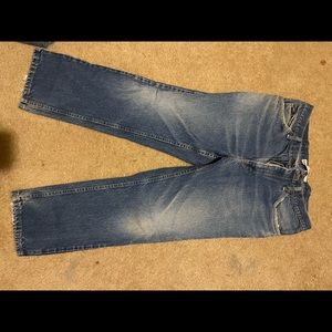 Set of 3 Levi’s denim jeans.